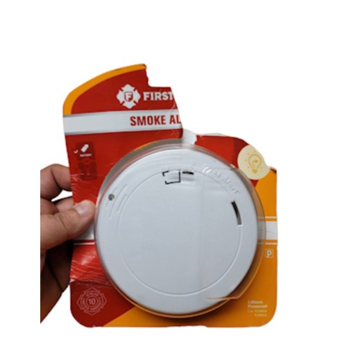 First Alert PR710E Slim Smoke Detector with Photoelectric Sensor and LED Escape Light