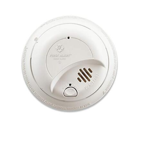 FIRST ALERT BRK 9120LBL Hardwired Smoke Detector with Adapter Plugs for Easy ...