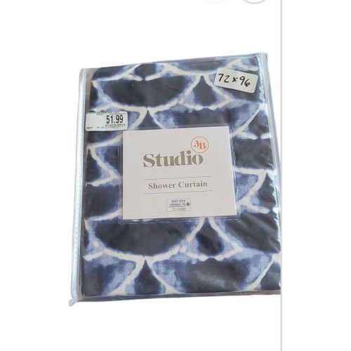 Studio 3B™ Kiko Shibori Scallop 72-Inch x 72-Inch Shower Curtain in Navy/White