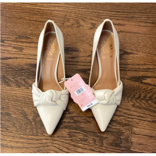 Knotted White Pointed Pump