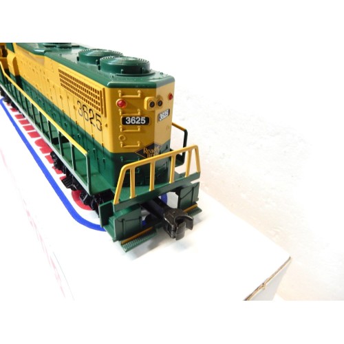 Williams Electric Trains Reading Lines Auxilary GP38 Engine -Powered -No Horn-&b