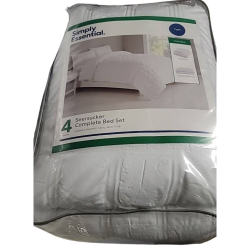 Simply Essential™ Seersucker White Polyester Single Duvet Set