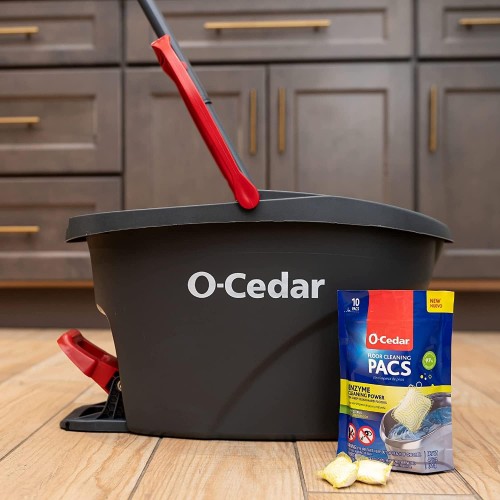 O-Cedar bucket for cleaning floors