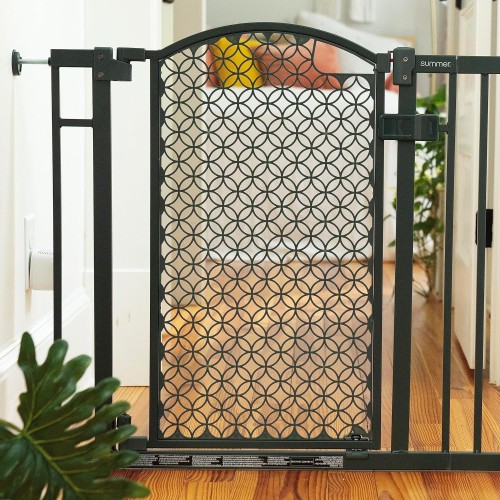 Summer Infant Modern Home Walk-Thru Safety Pet and Baby Gate, 28"-42" Wide, 30" Tall, Pressure or Hardware Mounted, Install on Wall or Banister in Doorway or Stairway, Auto Close Door - Gray