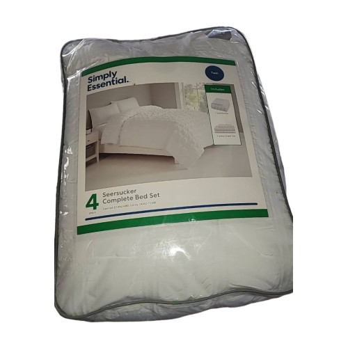 Simply Essential™ White Polyester Seersucker Single Duvet Set