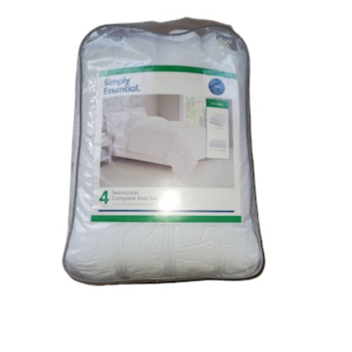 Simply Essential™ White Polyester Seersucker Single Duvet Set