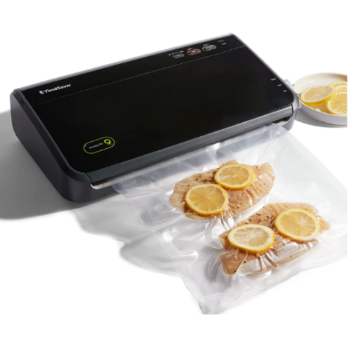 FoodSaver Vacuum Sealer Machine with Automatic Bag Detection, Sealer Bags and Roll, and Handheld Vacuum Sealer for Airtight Food Storage and Sous Vide, Black