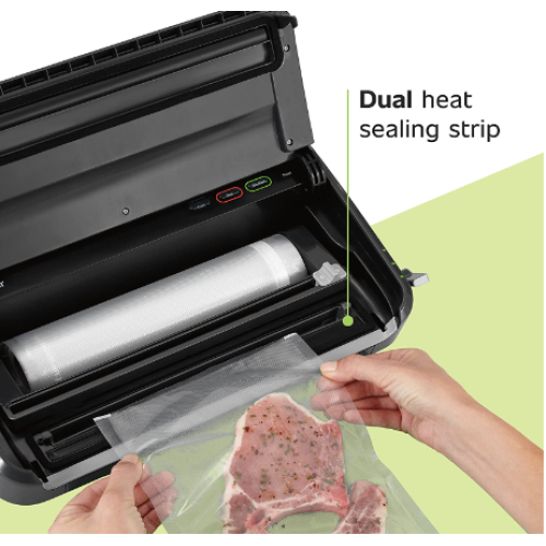 FoodSaver Vacuum Sealer Machine with Automatic Bag Detection, Sealer Bags and Roll, and Handheld Vacuum Sealer for Airtight Food Storage and Sous Vide, Black