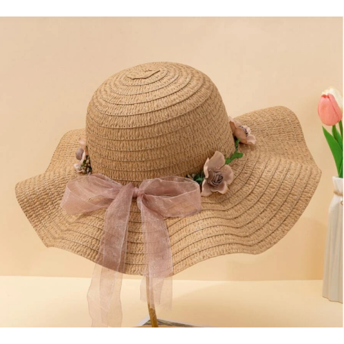 Wavy Brim Straw Hat