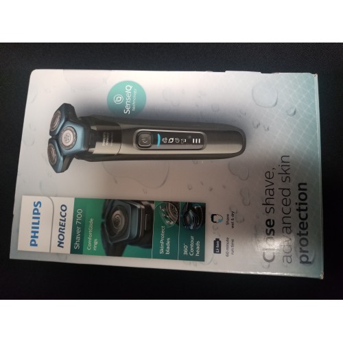 Philips Norelco Shaver 7100, Rechargeable Wet & Dry Electric Shaver with SenseIQ Technology and Pop-up Trimmer