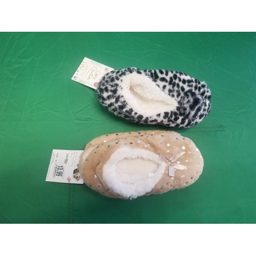 The Cozy Corner Foil Cozies size S/M & Cozy Critters Women's Cozy Sherpa Slipper S/M 6-7.5