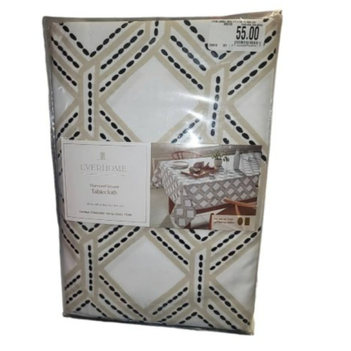 Everhome Diamond Weave 60-Inch x 102-Inch Oblong Tablecloth in Peyote/Tan White