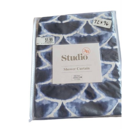 Studio 3B™ Kiko Shibori Scallop 72-Inch x 72-Inch Shower Curtain in Navy/White